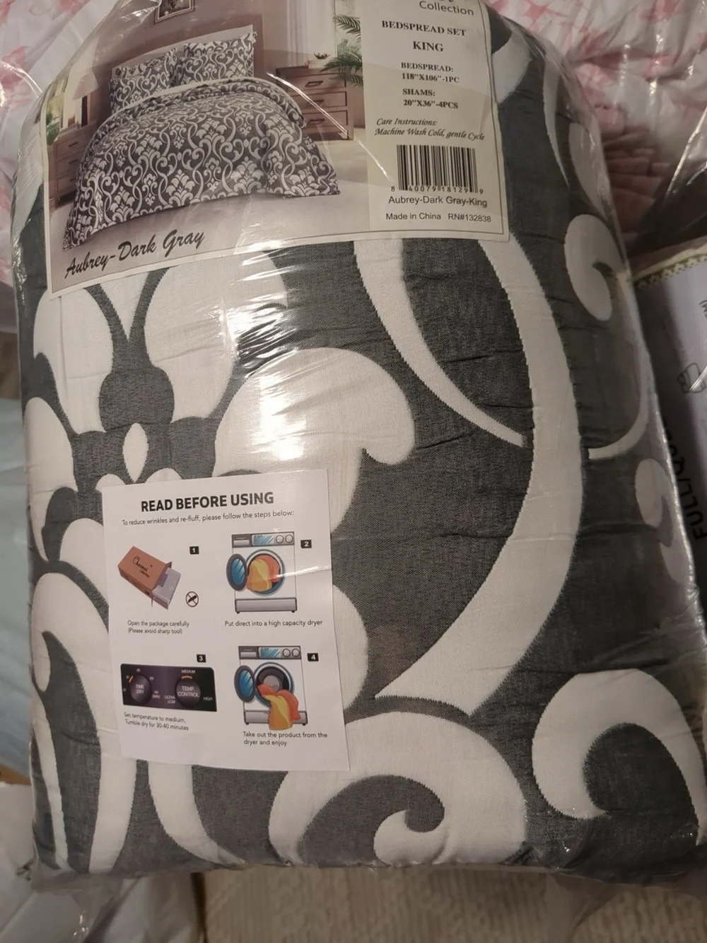 Chezmoi Collection Oversized Bedspread 118x106, Jacquard Matelasse Floral Damask
